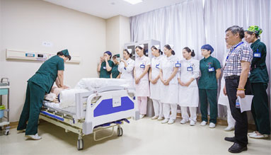 健康报:【好经验】让“监督员”给护理把把关