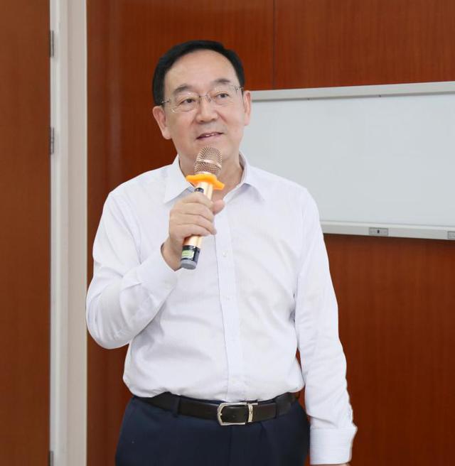 �Ϻ�����Эѧϰ����л���ҽԺ �ı�����ҽ������ѡ�����