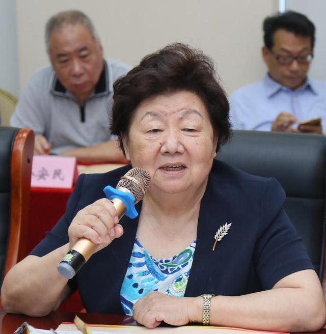 �Ϻ�����Эѧϰ����л���ҽԺ �ı�����ҽ������ѡ�����