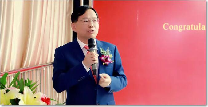 上海万众医疗投资股份有限公司董事长卓立强讲话