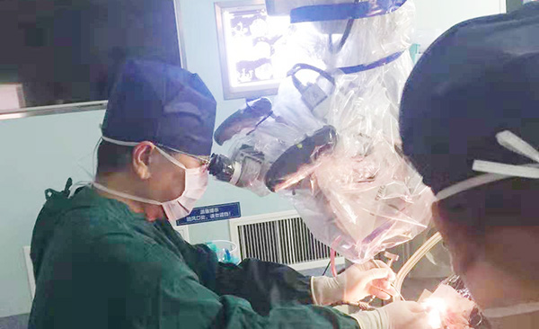 һҹ֮���۾��������� ����­�ڡ�ը��������ǰ�ף�