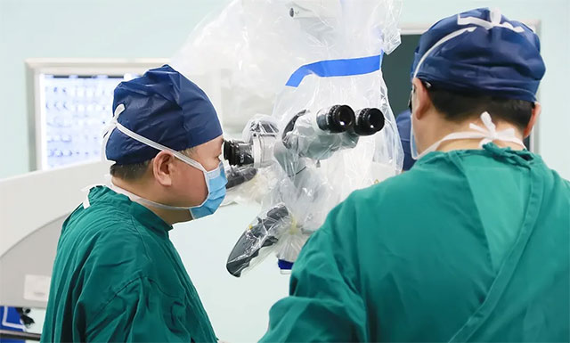 Ů���Ҳ�֫�左��20�죬��ʿ����������г�׵���������⡰���ס�