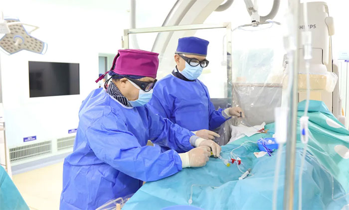 ԵġߡΪ׶£ϯڽ߿γԹĽܹ